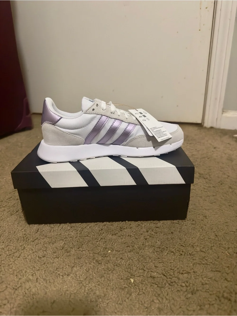 adidas low top